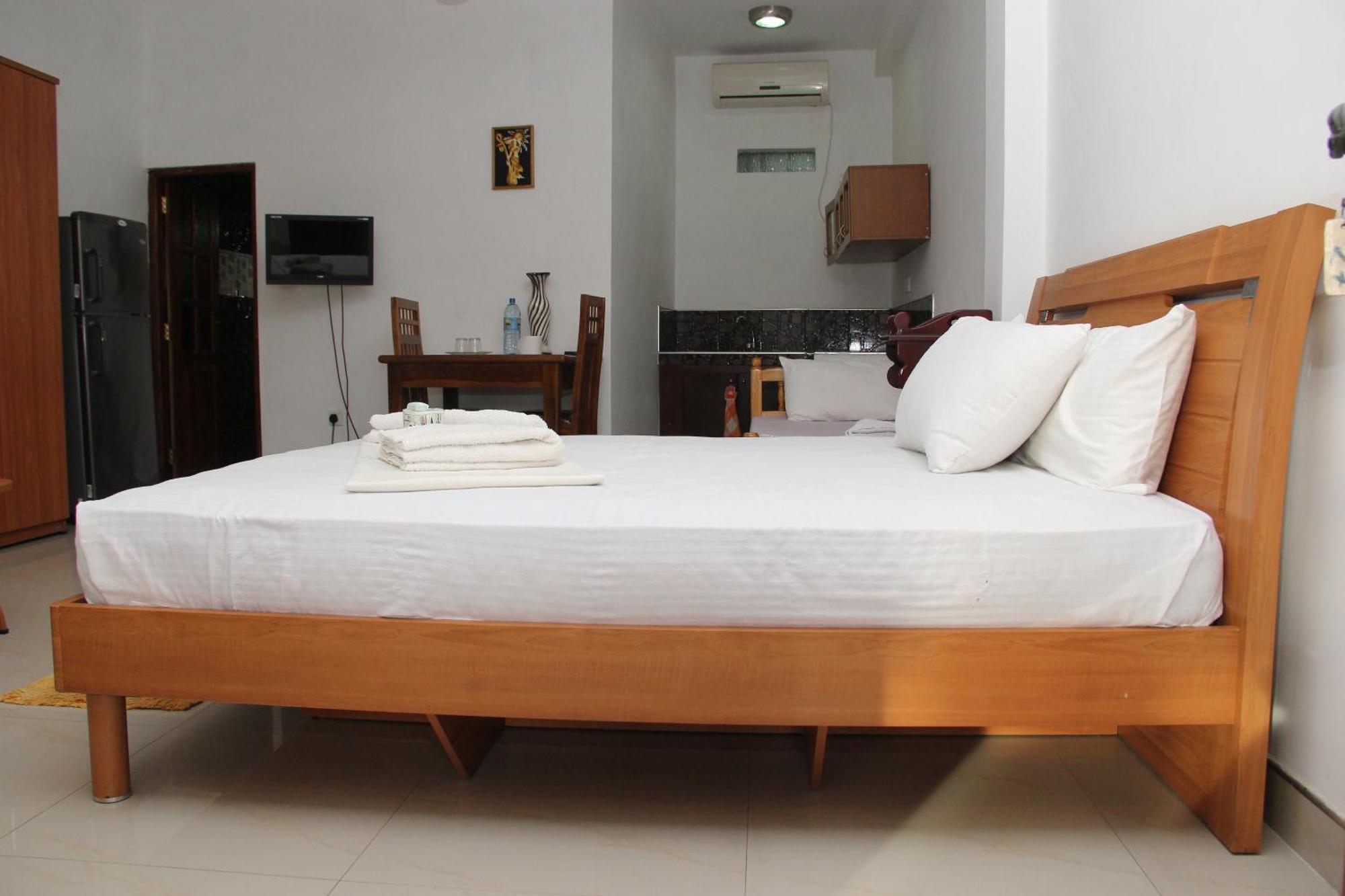 Shanith Guesthouse 니곰보 객실 사진